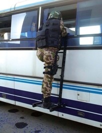 快速突擊，凌天反恐利器——戰(zhàn)術(shù)破窗梯 010-51652021